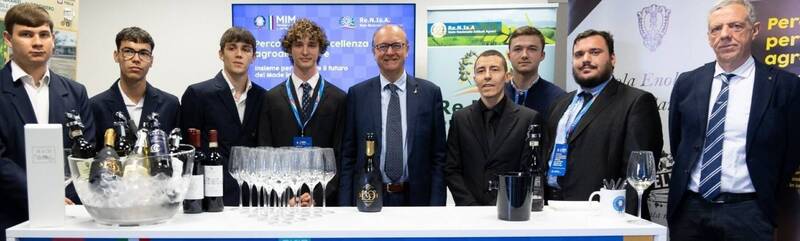 Vinitaly 2024, vetrina d'eccezione per gli studenti FEM